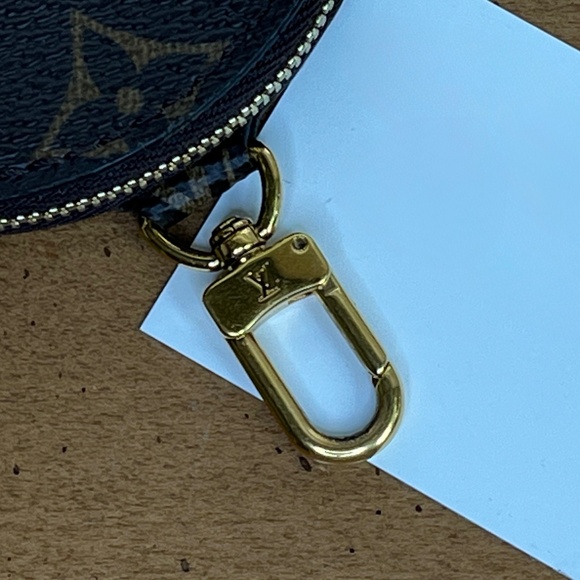 Monogram Multi Pochette Accessories Round Coin Purse - Picture 4 of 8